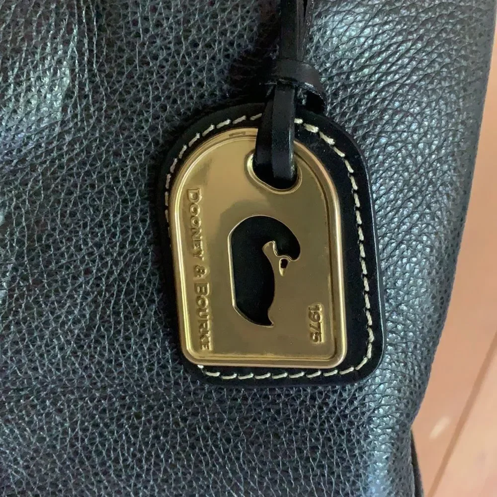 Dooney & Bourke black leather tote handbag